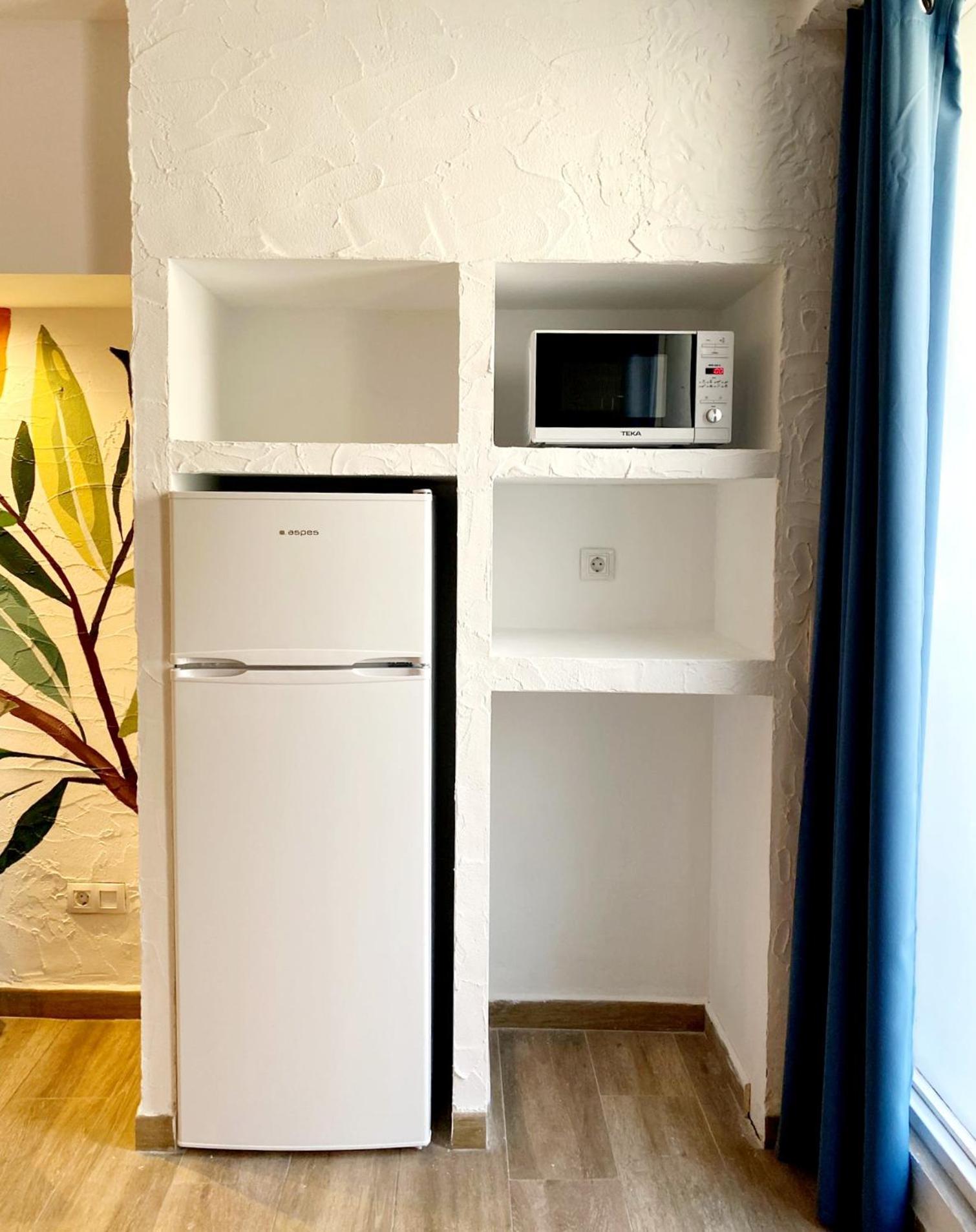 Y Hostel - Albergue Juvenil PMI Eksteriør bilde